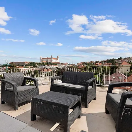 Апартаменты Castle View Rooftop Terrace Penthouse 5br Old Town Братислава