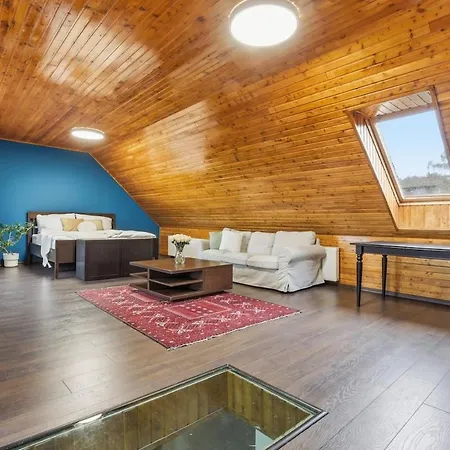Апартаменты Castle View Rooftop Terrace Penthouse 5br Old Town