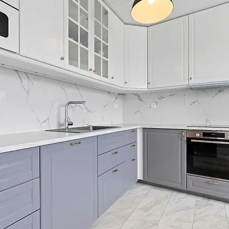 Apartment Castle View Rooftop Terrace Penthouse 5br Old Town *