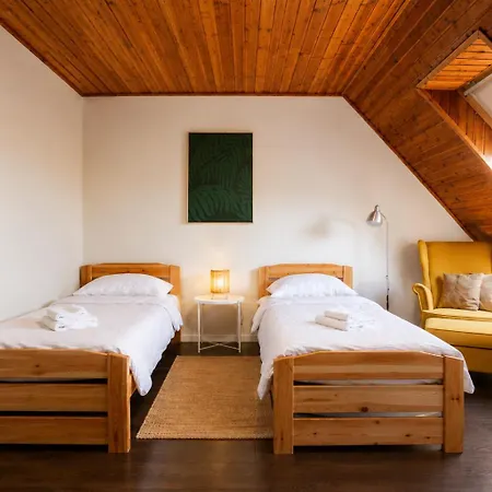 Castle View Rooftop Terrace Penthouse 5br Old Town Братислава