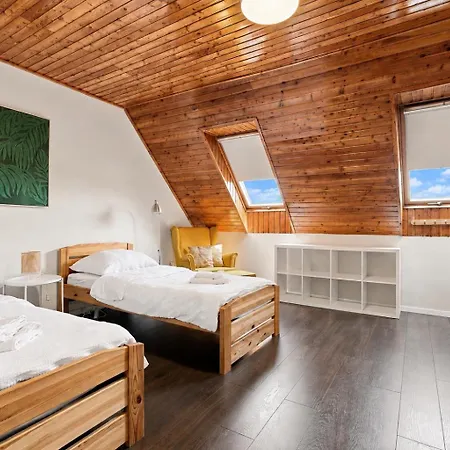 Castle View Rooftop Terrace Penthouse 5br Old Town Апартаменты Братислава